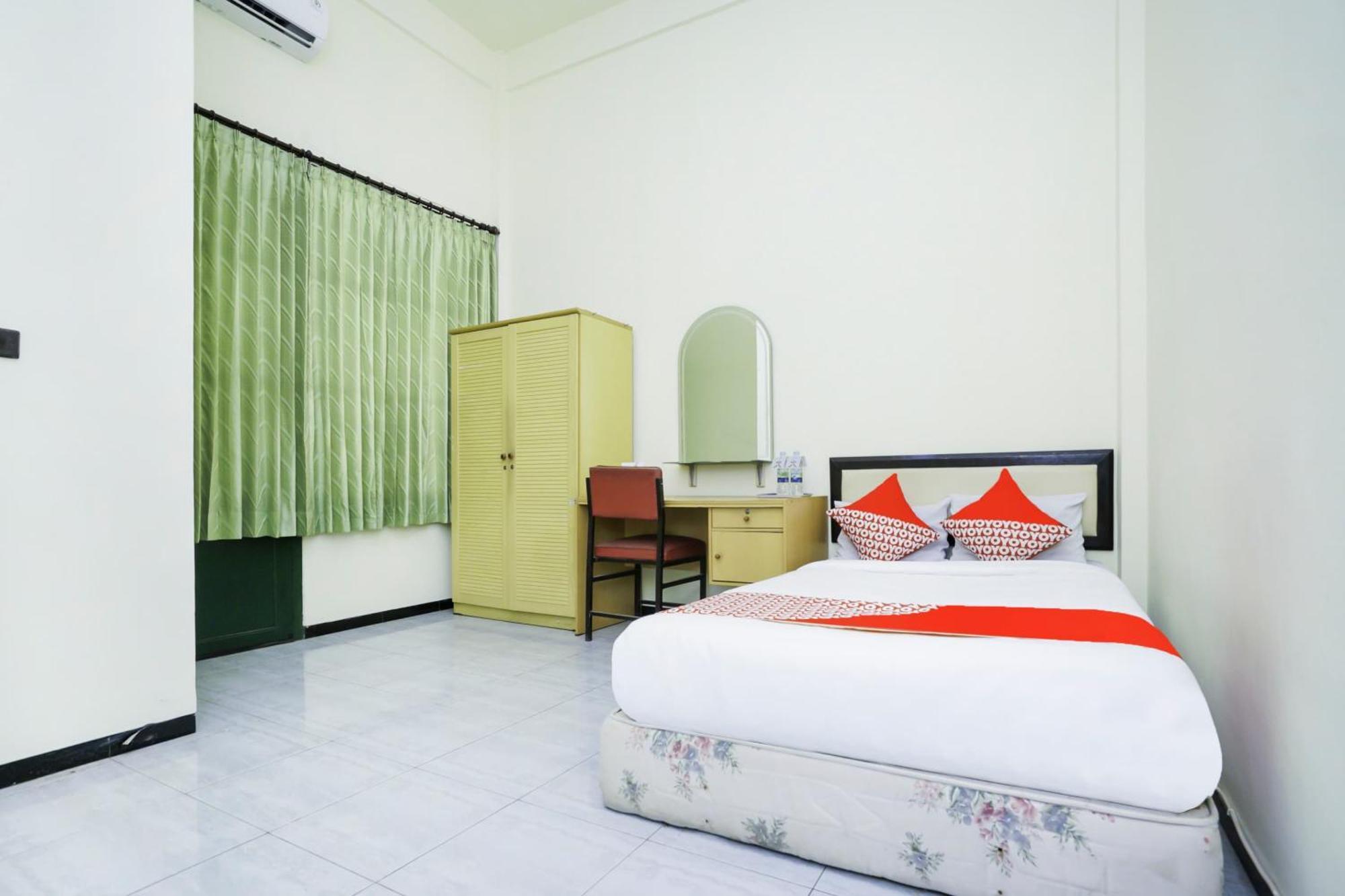 Oyo 2004 Penginapan Bidara Syariah Probolinggo Exteriér fotografie